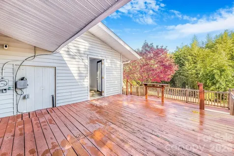 107 Woodland Church Road Clyde NC 28721