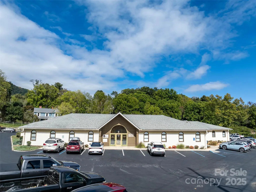 367 Dellwood City Road Waynesville NC 28786