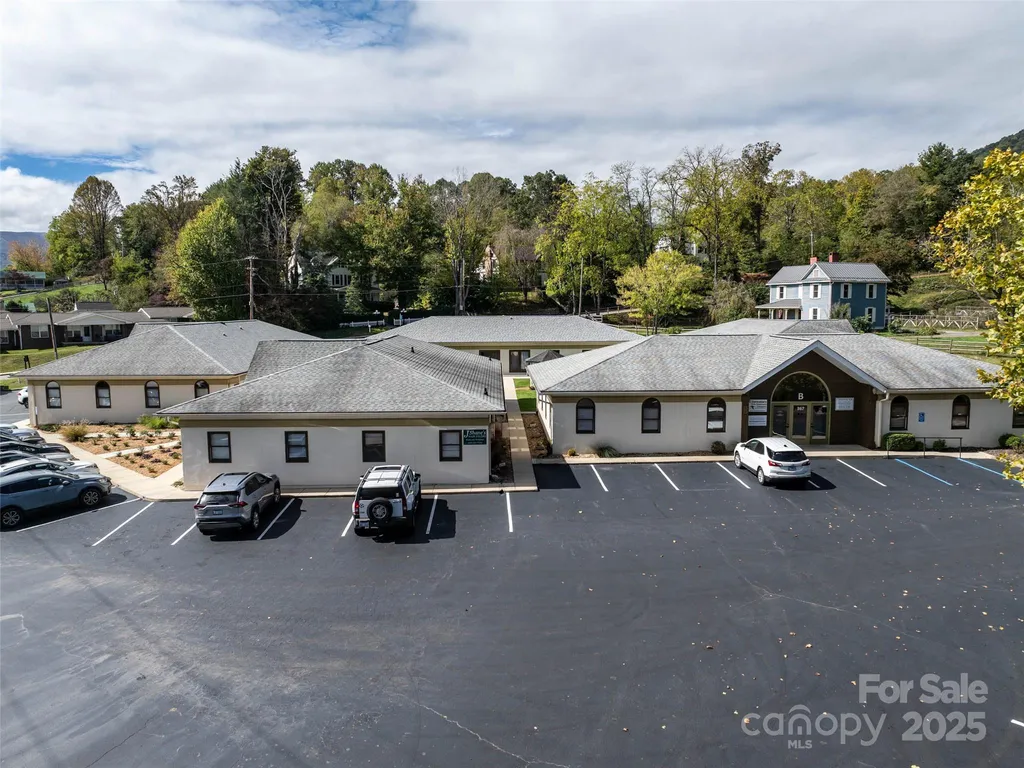 367 Dellwood City Road Waynesville NC 28786