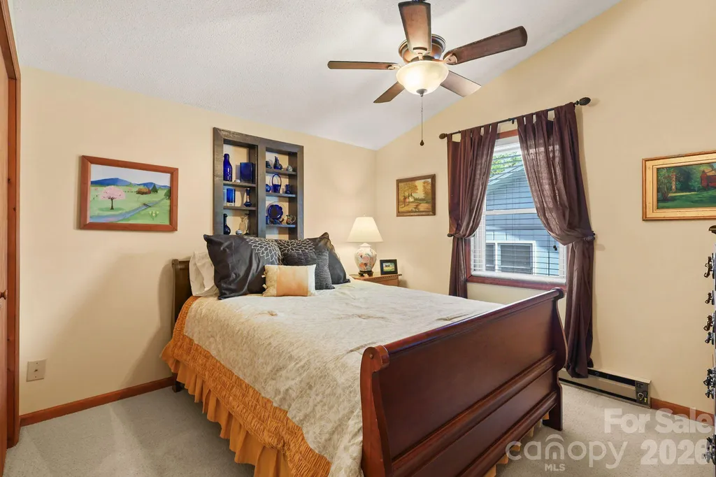 228 Snowshoe Loop Newland NC 28657