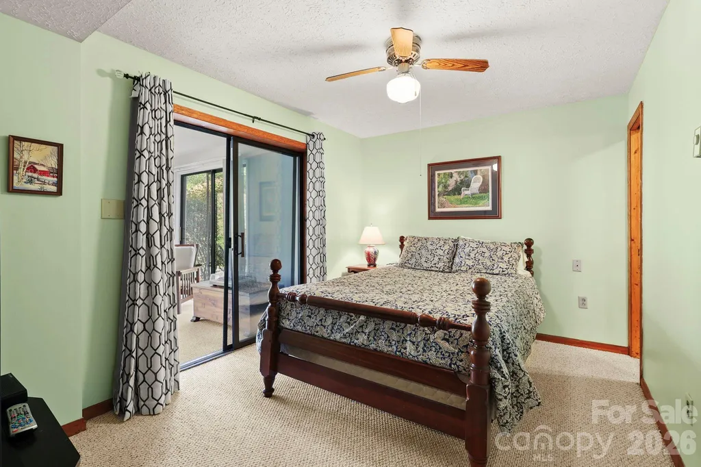 228 Snowshoe Loop Newland NC 28657