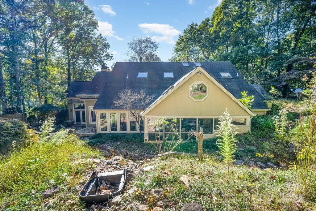 2116 8th Street Drive NW Hickory NC 28601