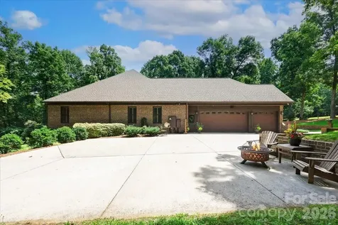 562 Rocky Cove Lane Denton NC 27239