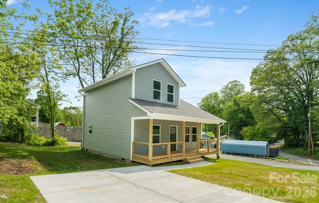 102 Babb Street Waynesville NC 28786