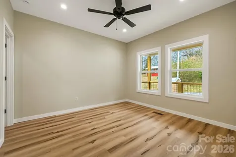 102 Babb Street Waynesville NC 28786