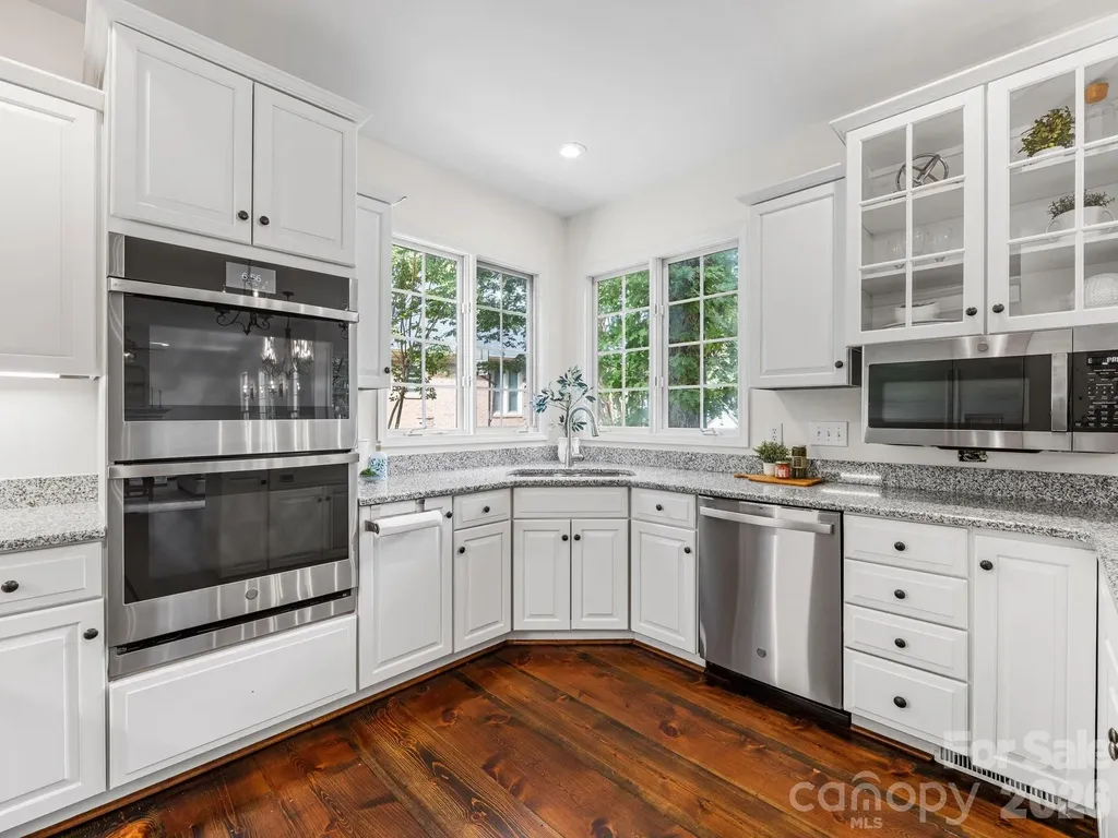5619 Mountain Point Lane Charlotte NC 28216