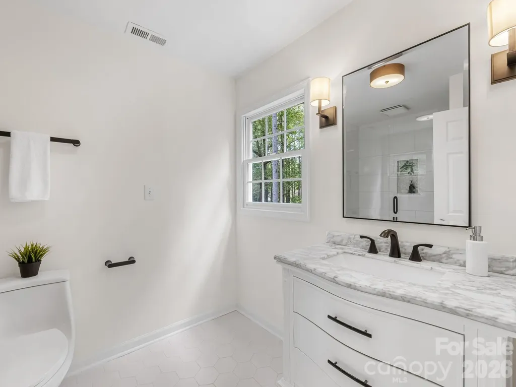5619 Mountain Point Lane Charlotte NC 28216