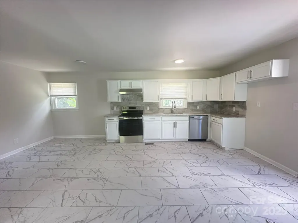 2021 Hollandale Drive Gastonia NC 28054