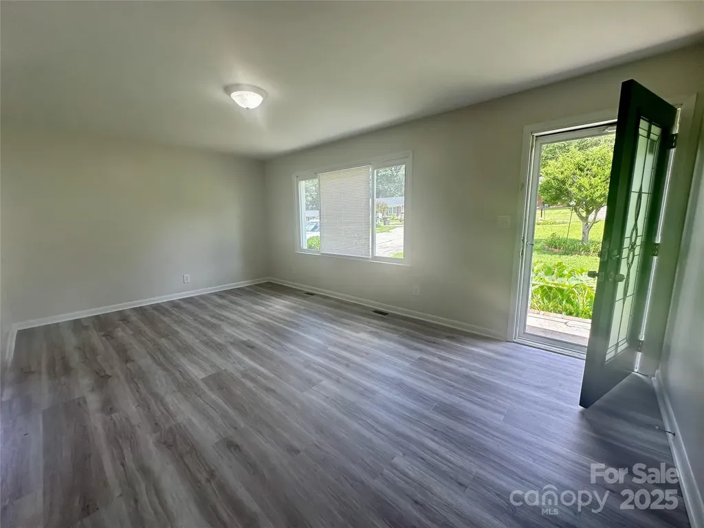 2021 Hollandale Drive Gastonia NC 28054