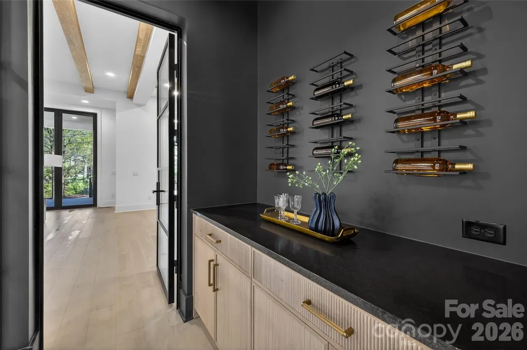 1209 Meadowood Lane Charlotte NC 28211