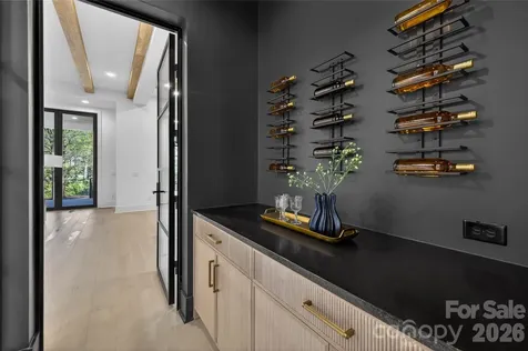 1209 Meadowood Lane Charlotte NC 28211