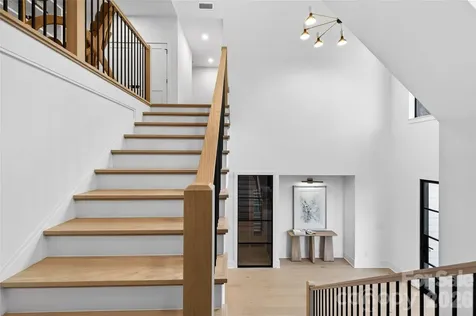 1209 Meadowood Lane Charlotte NC 28211