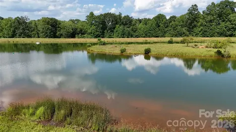 4488 Mirror Lake Drive Catawba NC 28609