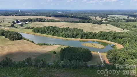 4488 Mirror Lake Drive Catawba NC 28609