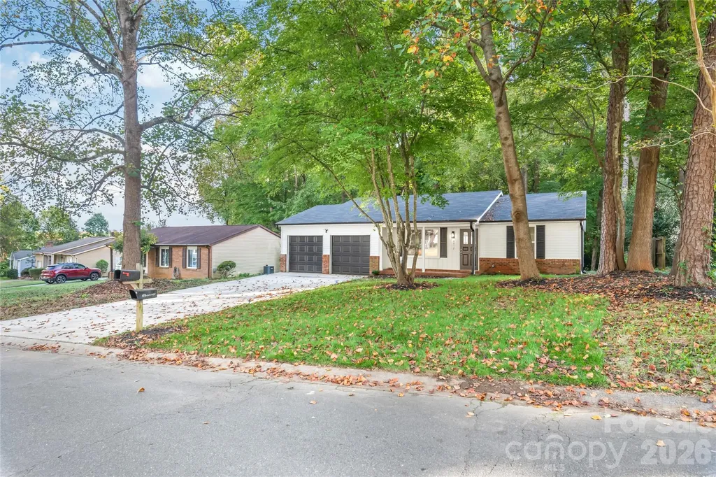 8412 Strider Drive Charlotte NC 28212