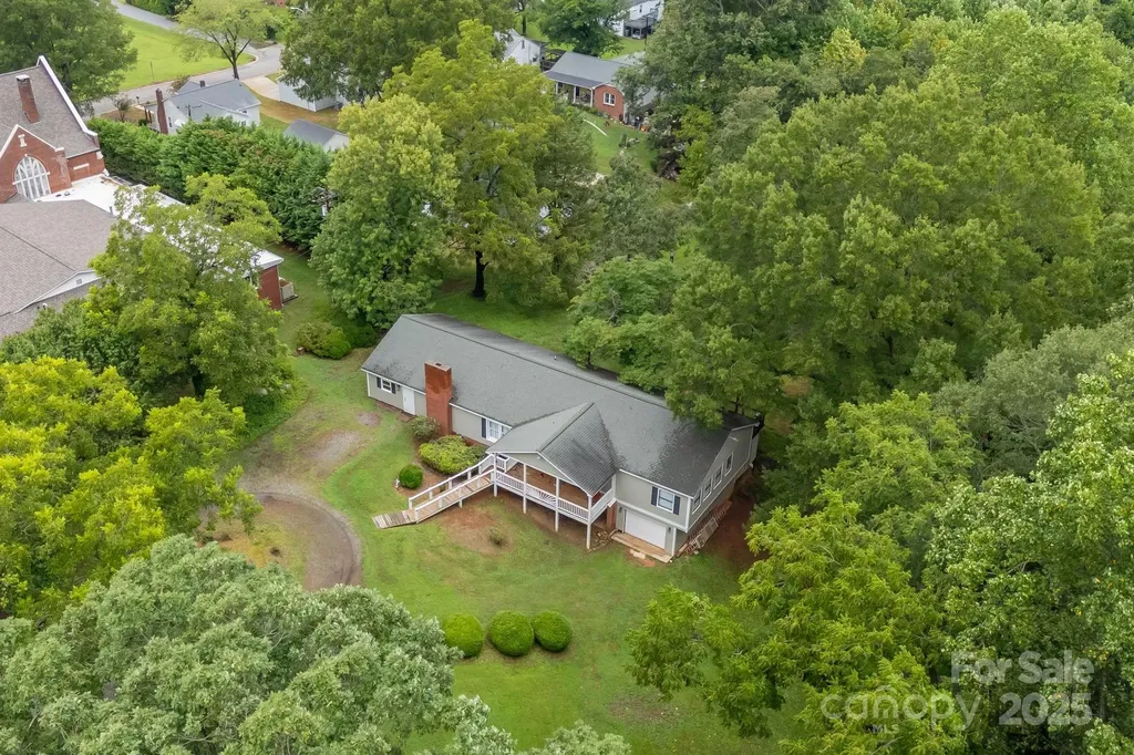 156 Brooks Street Troutman NC 28166