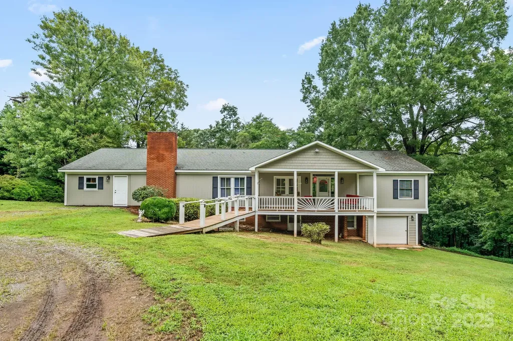 156 Brooks Street Troutman NC 28166