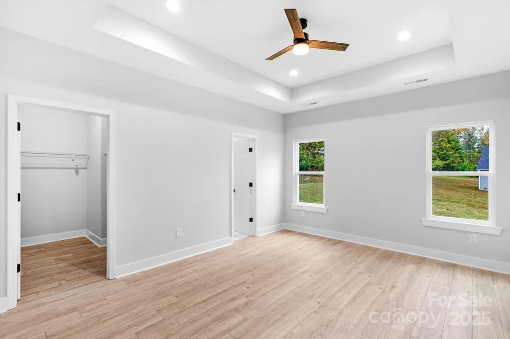 142 Crystal Heights Drive Hendersonville NC 28739