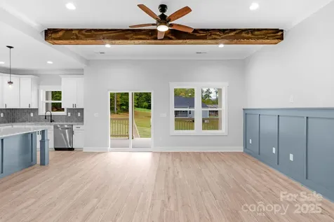142 Crystal Heights Drive Hendersonville NC 28739