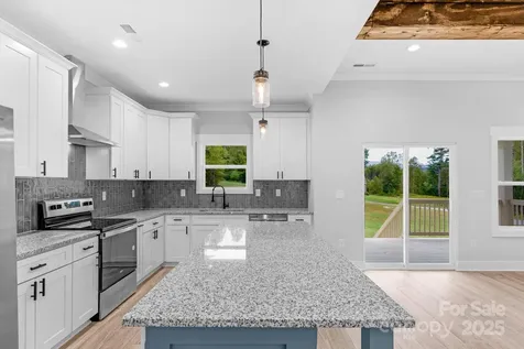 142 Crystal Heights Drive Hendersonville NC 28739