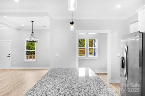 142 Crystal Heights Drive Hendersonville NC 28739
