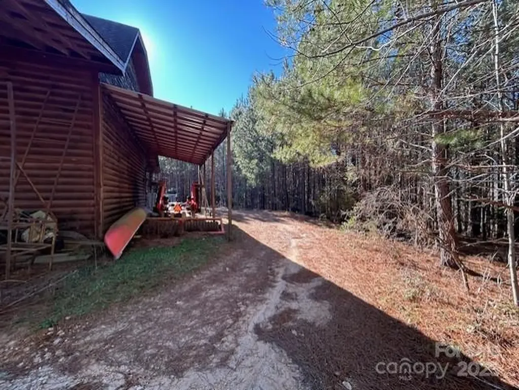 164 Blackburn Drive Grover NC 28073