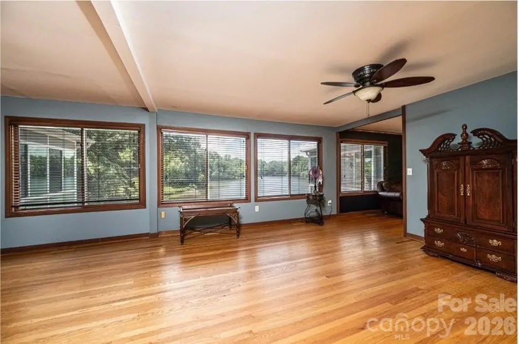 10 Riverview Circle Granite Falls NC 28630