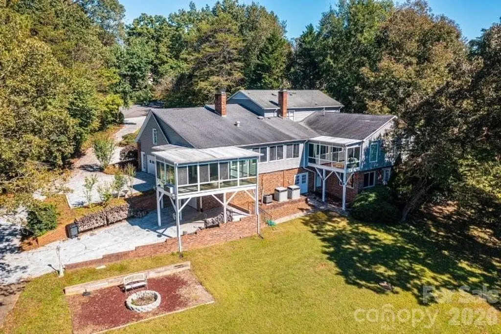 10 Riverview Circle Granite Falls NC 28630