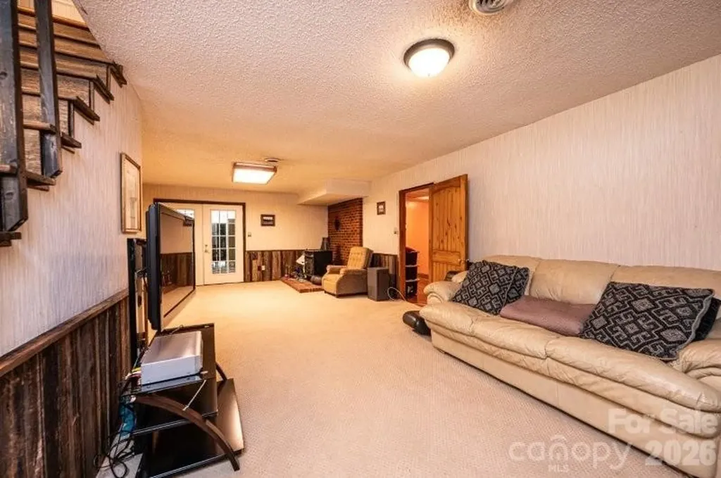 10 Riverview Circle Granite Falls NC 28630