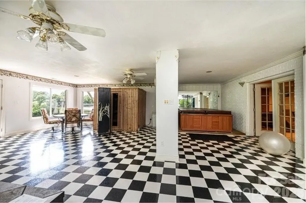 10 Riverview Circle Granite Falls NC 28630