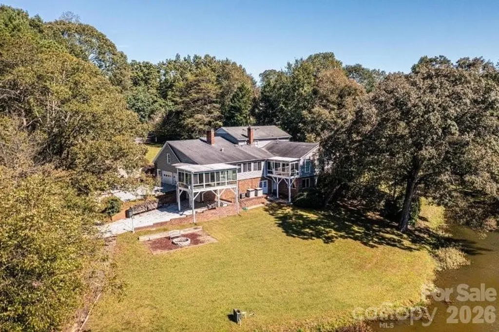 10 Riverview Circle Granite Falls NC 28630