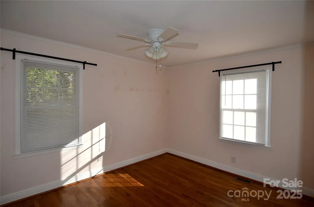 231 Stroud Street Marion NC 28752