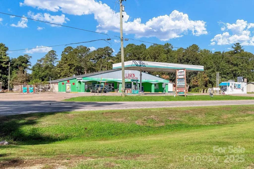 9710 Hwy 260 Highway Manning SC 29102
