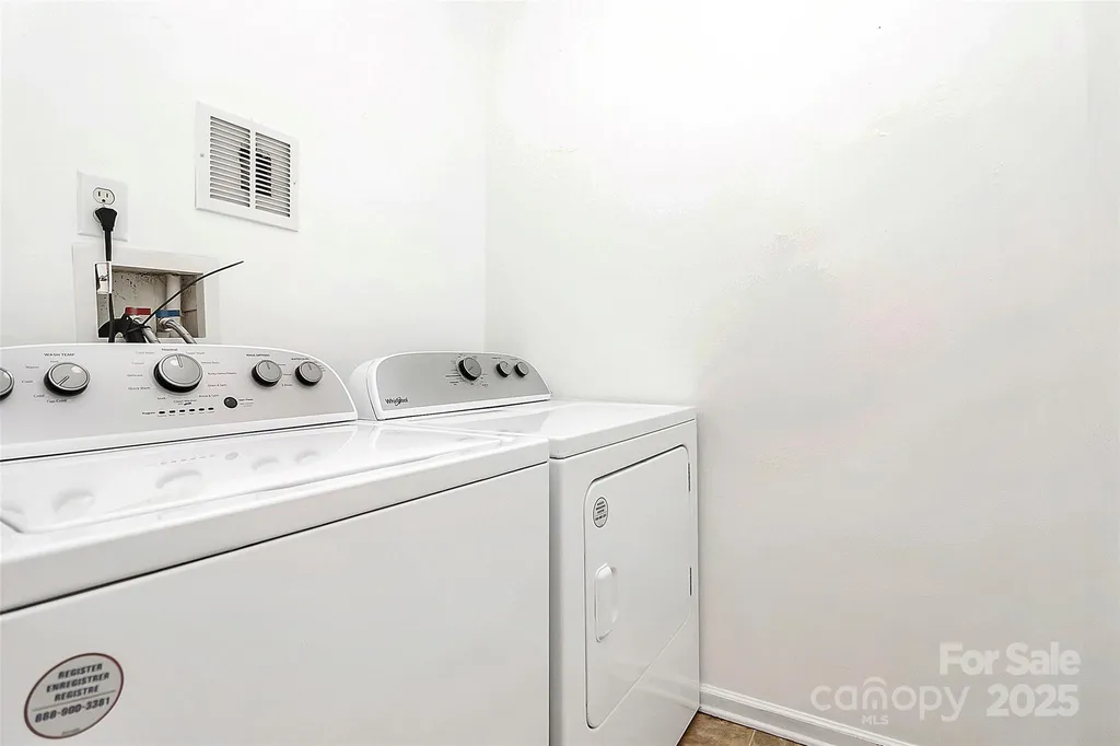 10549 Yellow Rose Lane Charlotte NC 28269