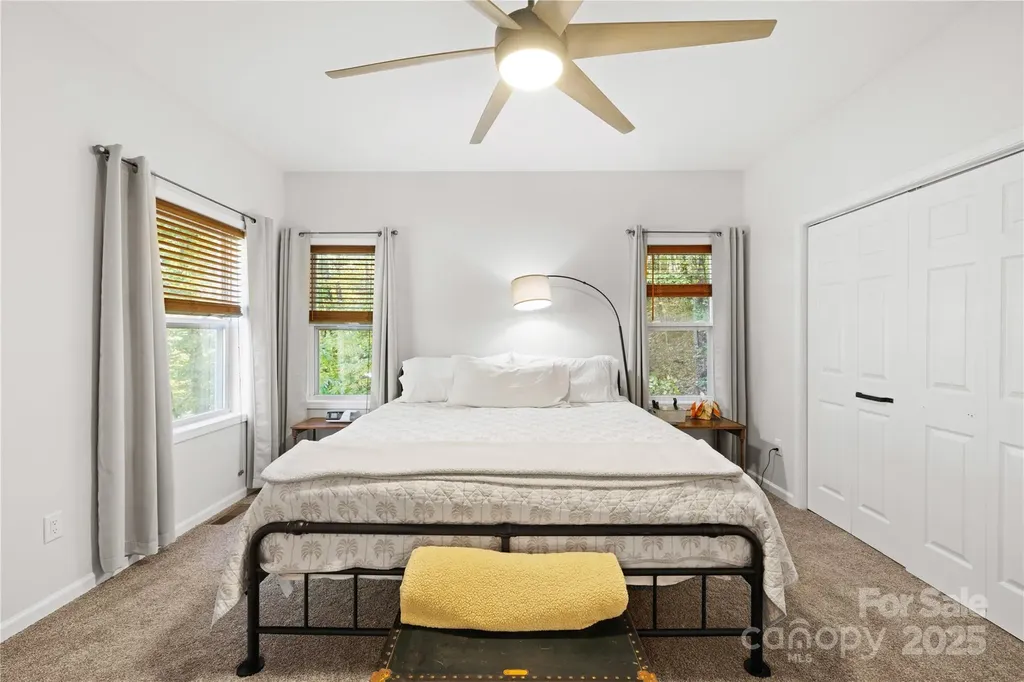 1308 Bell Mountain Road Zirconia NC 28790
