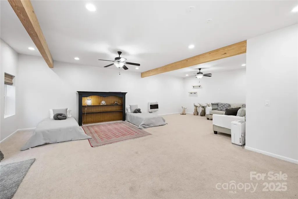 1308 Bell Mountain Road Zirconia NC 28790