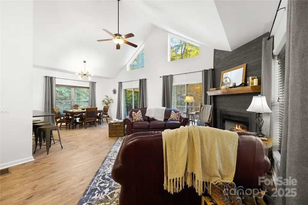 1308 Bell Mountain Road Zirconia NC 28790