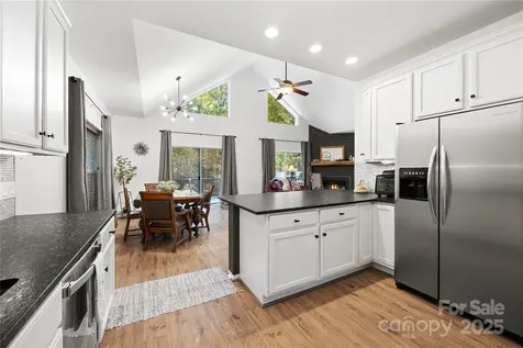 1308 Bell Mountain Road Zirconia NC 28790