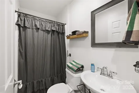1308 Bell Mountain Road Zirconia NC 28790