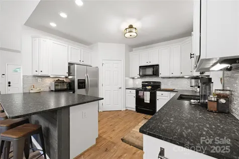 1308 Bell Mountain Road Zirconia NC 28790