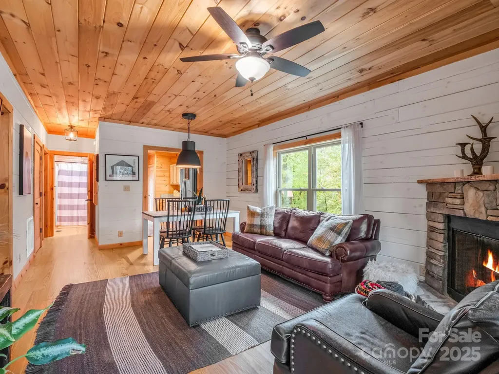 174 Doves Way Lake Lure NC 28746