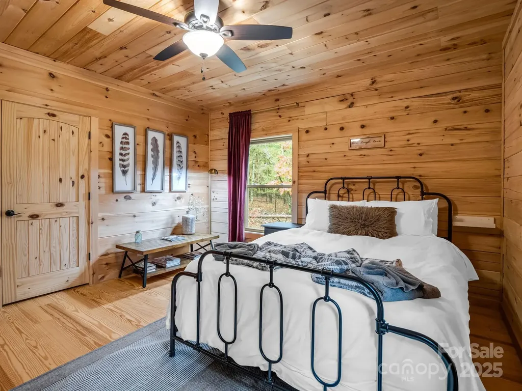 174 Doves Way Lake Lure NC 28746
