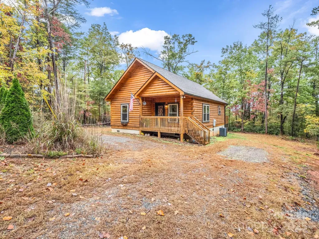 174 Doves Way Lake Lure NC 28746