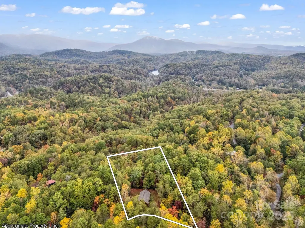 174 Doves Way Lake Lure NC 28746