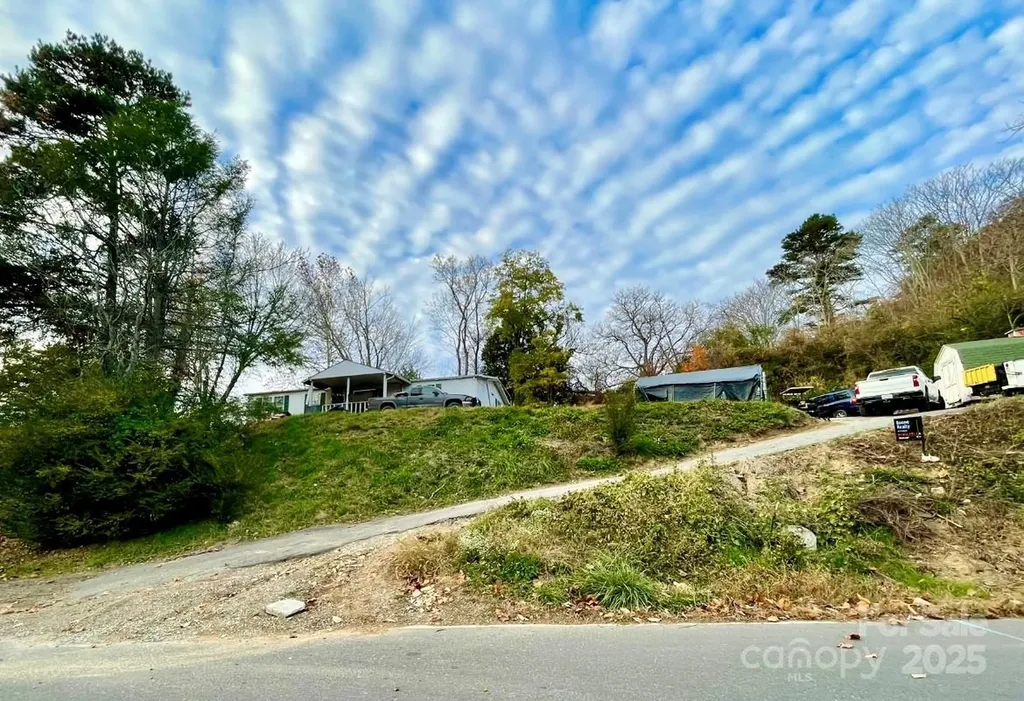 131 Lookout Road Asheville NC 28804