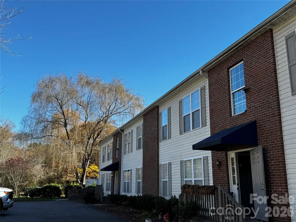 237 Camelot Drive Waynesville NC 28786
