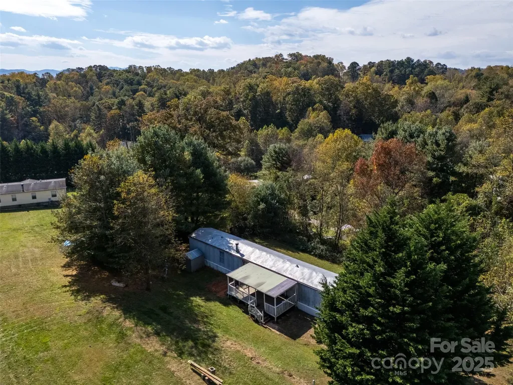 17 Hat Creek Drive Asheville NC 28806