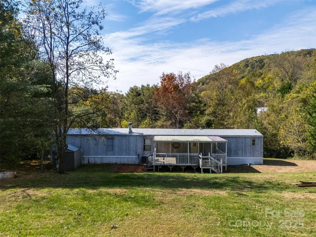 17 Hat Creek Drive Asheville NC 28806