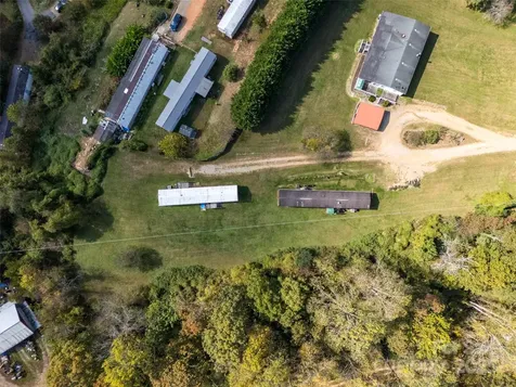 17 Hat Creek Drive Asheville NC 28806