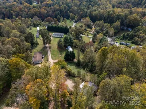 17 Hat Creek Drive Asheville NC 28806